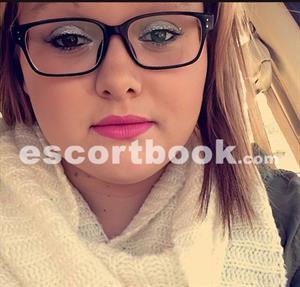 It's not hard to figure out how busty MILF superstar Mikayla Watson picked her name when preparing for her big pornographic debut back in 2017. From head to toe, this hazel-eyed hottie is as foxy as it gets, and she's not afraid to put those beautiful curves of hers to good use onscreen! Born and raised in Lloydminster Alberta , Mikayla is one part tough-as-nails Lloyd chick and one part glamorous prarries heat, a tight and toned combination of everything that gets you turned on. A true Anal Freak, Mikayla keeps her body looking fit and fuckable by hitting the gym and the Whole Foods on the daily. But of course, her favorite way to exercise is with good hard fucking from the big dicks on display right here at MilfFox! So do yourself a favor and get a load of this foxy lady in action, because no one does big-titted MILFs like the best porn site in the world