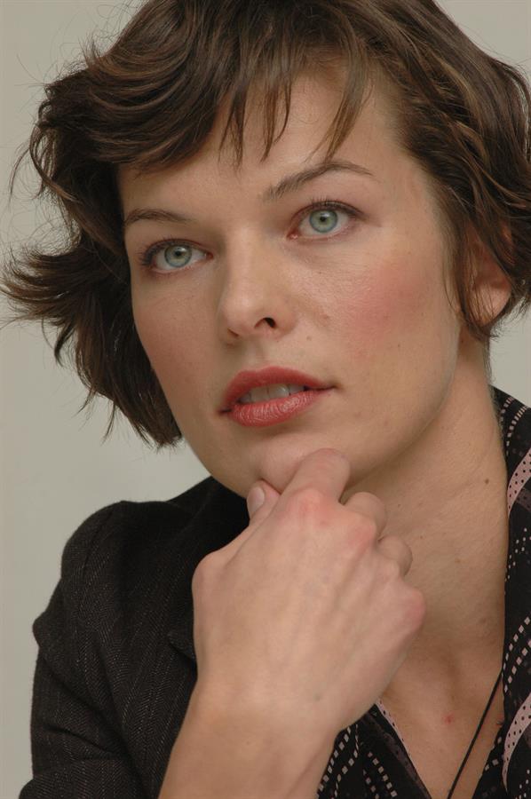 Milla Jovovich - Yoram Kahana Portraits 2006 