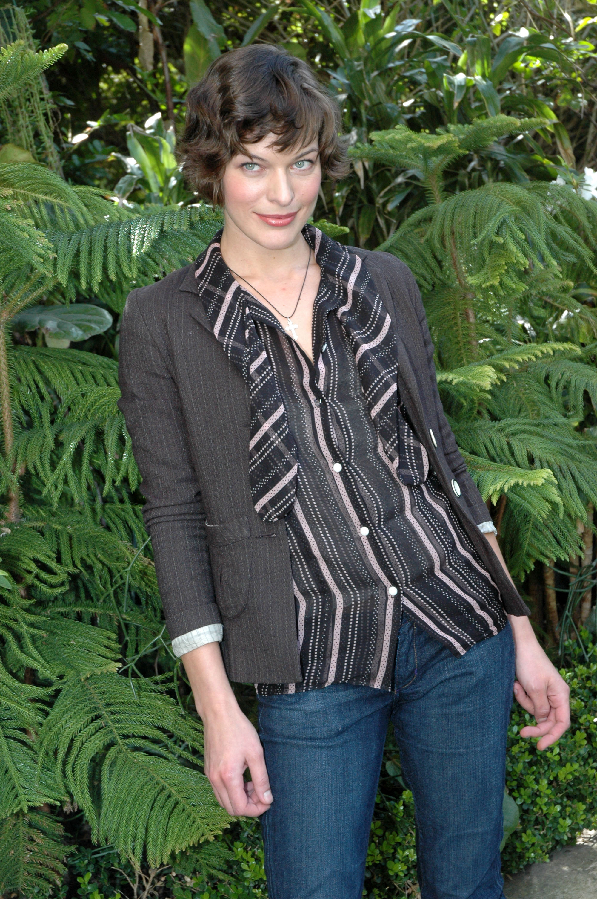 Milla Jovovich - Yoram Kahana Portraits 2006 