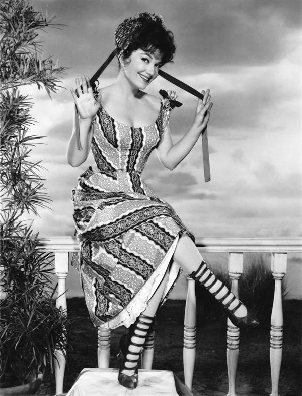 Anne Baxter