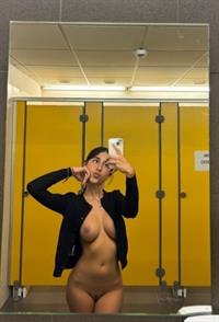 Matilde taking a selfie and - pussy and nipples