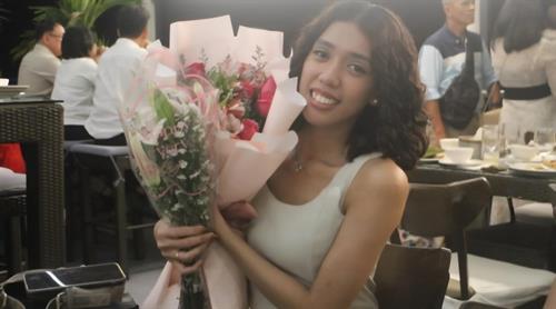 Crystal Novah Pictures Crystal is the most satisfying beatuy in Davao City. Her mouth skills brings you to heaven. Her wet lips sucking your hard cock. Her long tongue licking your balls. She's jerking you off with both hands, while kneel in front of you, with her wide open mouth, ready to swallow.