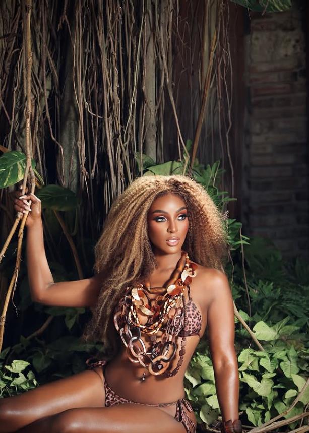 Amara La Negra