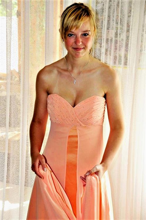 Model Tina Abel
geb. am 
12.05.1987 
in Erfurt
Photographed 28.Juli 2013 
Model Tina has wonderful medium tits and a smooth shaved cunt
Photographed 28.Juli 2013  By Dirk Waldi Waldhauer