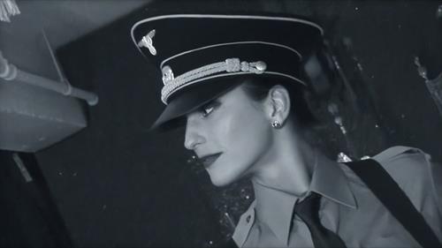 Queen Eugenia brutally fucked by BBC in her ass