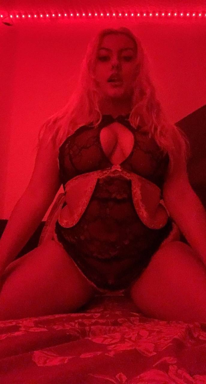 Local Denver Colorado Latina Hair Stylist