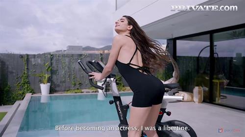 Candie Luciani - ass
