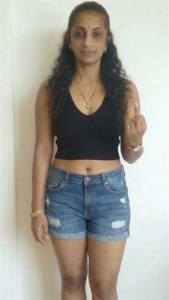 Deepu, Deepika, Indian girl, Indian wife, Indian nude, Nude girl, girl, deepika_deeputrueloveneverend, flashing, bottomless, pussy, trimmed pussy
