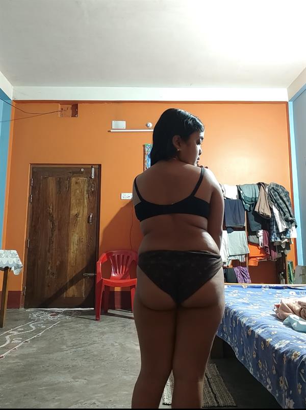 Tithi in lingerie - ass
