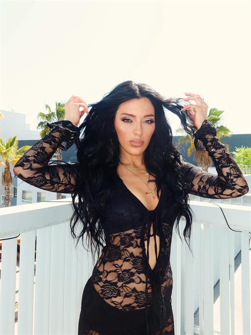 Niki DeMartino