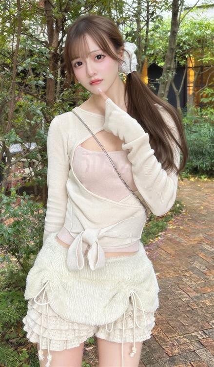 Akari Yura