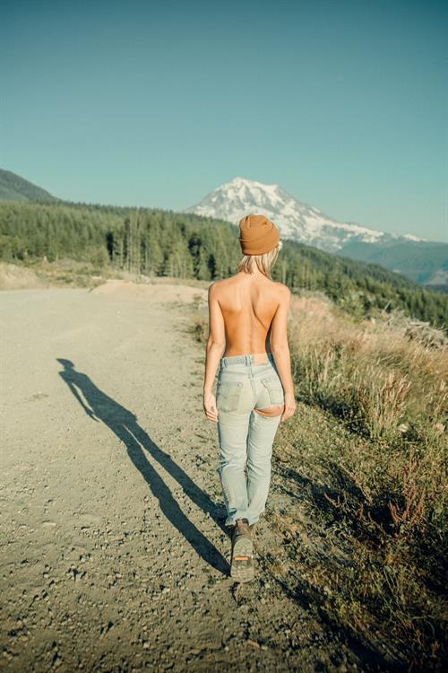 Rachel Cook Pictures The great outdoors