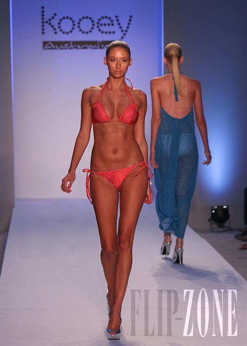 Ricky Fowler's Sexy Girlfriend