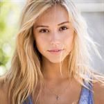Alexis Ren