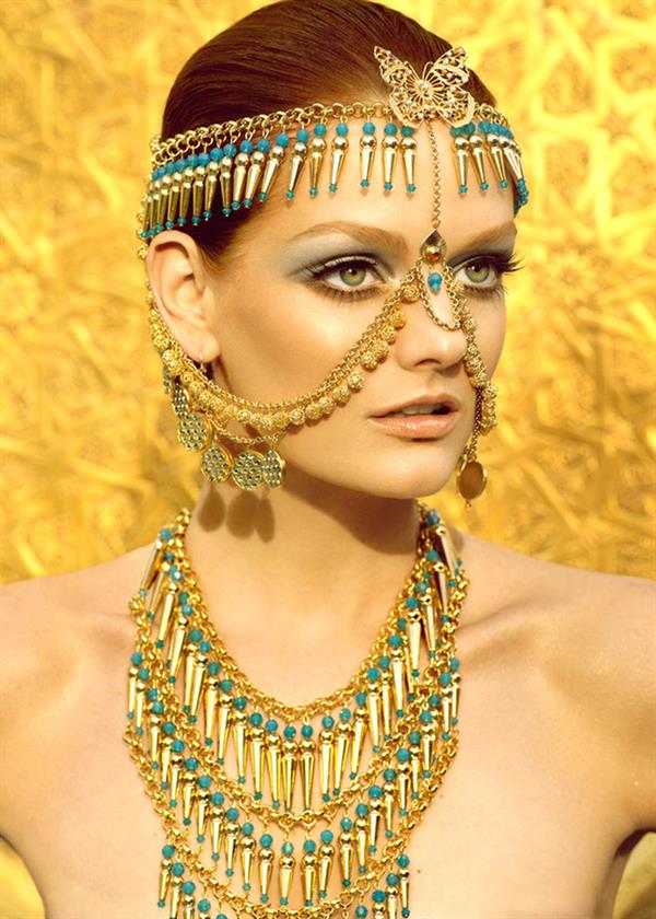 Lydia Hearst