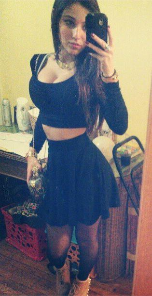 Angie Varona taking a selfie