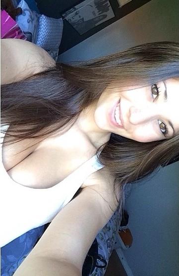 Angie Varona taking a selfie