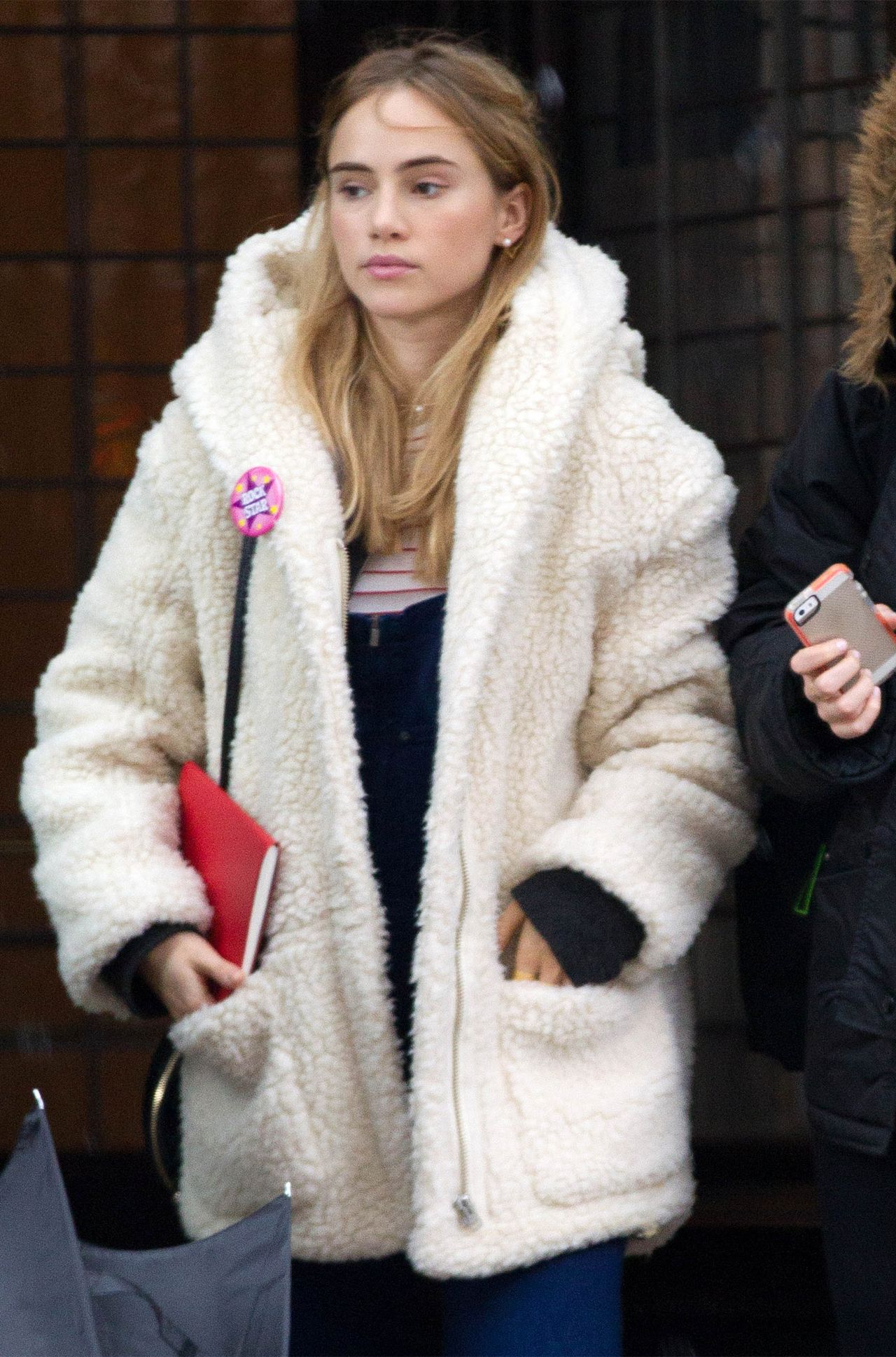 Suki Waterhouse