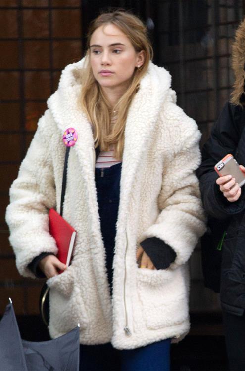 Suki Waterhouse