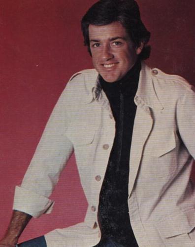 Douglas Sheehan