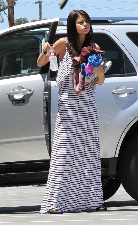 Selena Gomez arrives at studio in Van Nuys on July 18, 2011 