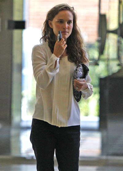 Natalie Portman - Exits an office building in Beverly Hills - August 10, 2012