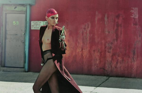 Stella Maxwell - breasts