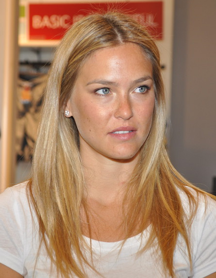 Bar Refaeli