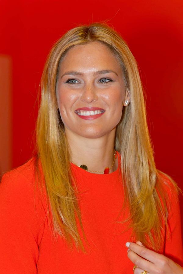 Bar Refaeli