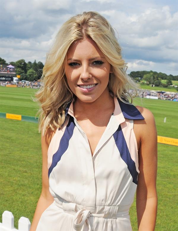 Mollie King