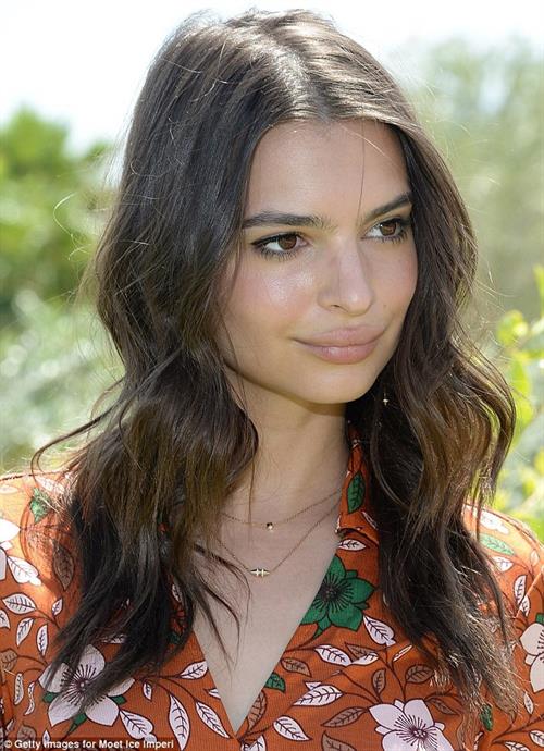 Emily Ratajkowski