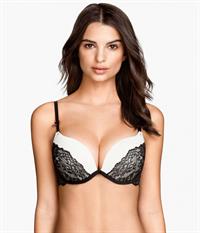 Emily Ratajkowski in lingerie