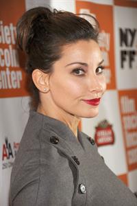 Gina Gershon