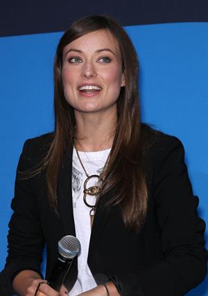 Olivia Wilde at the Blackberry booth at the 2011 CES in Las Vegas n December 7, 2011